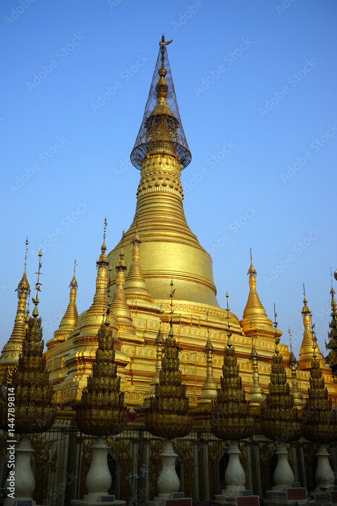 Fototapeta premium Shwesandaw Pagoda