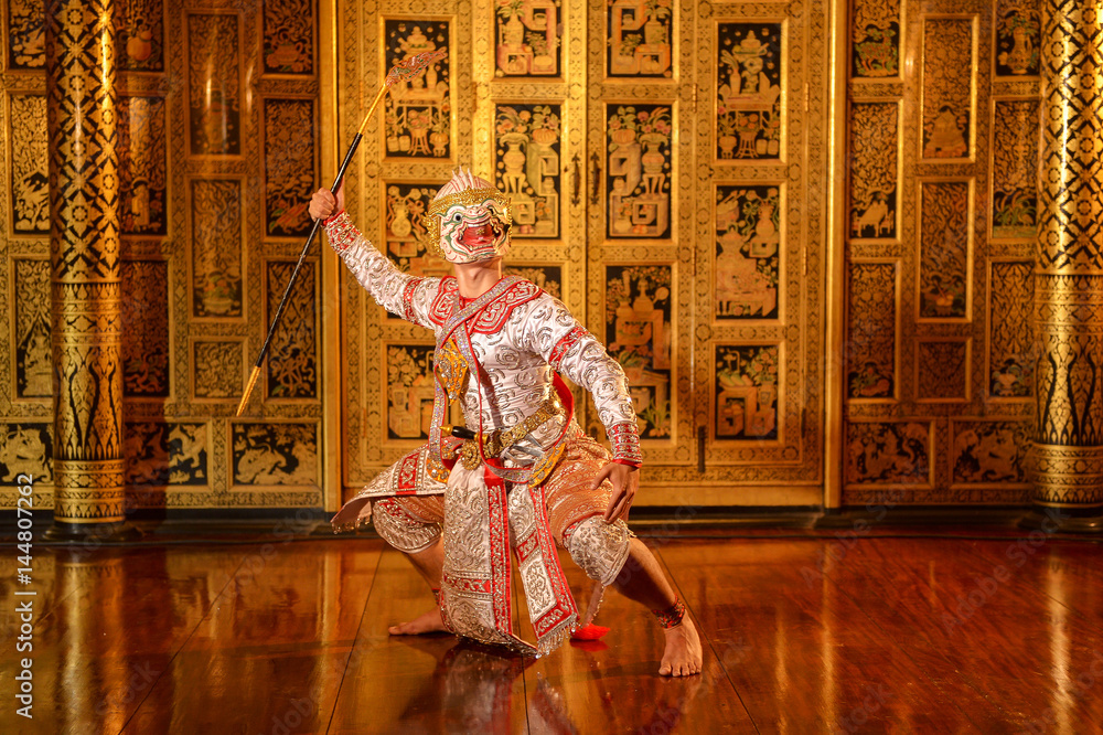 Naklejka premium Khon,Art culture Thailand Dancing in masked khon hanuman in literature Ramayana,thailand