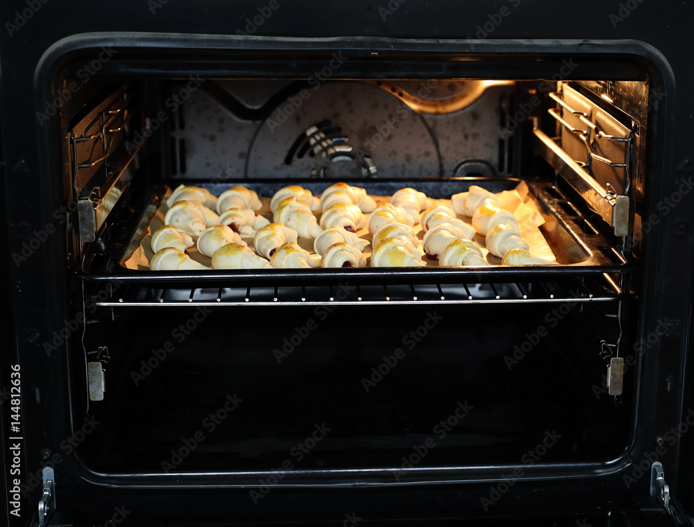 Cake in the oven, baking pie