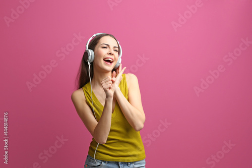Beautiful young woman in he...