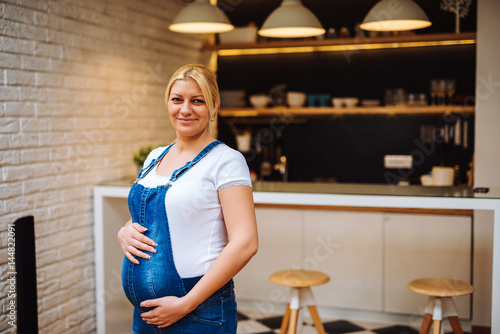 Konstfotografi Enjoying maternity days