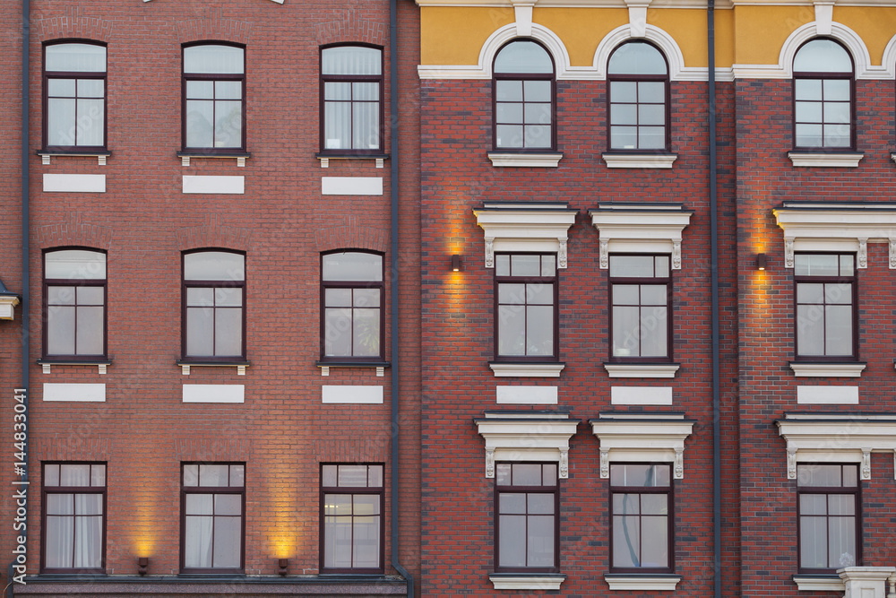 Obraz premium Brick official building with windows