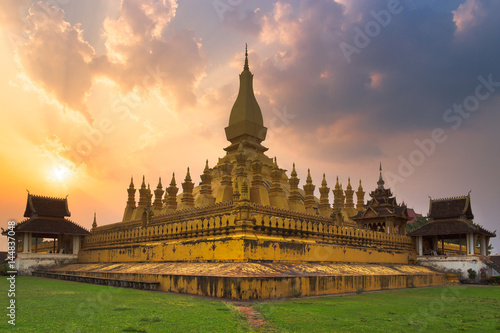 Fotografija Stupa Pha That Luang in Vientiane, Laos