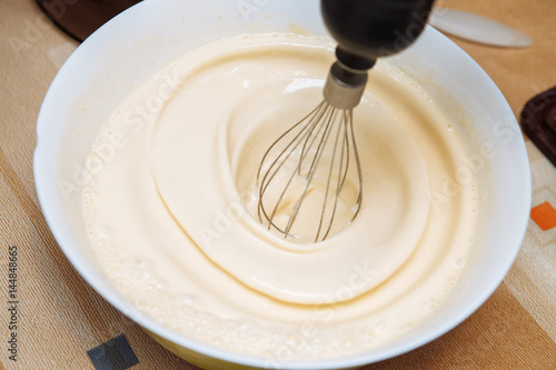 Wallpaper Mural Cooking cream, dough, whisk, blender mixer, whisk, cook, delicious. Torontodigital.ca