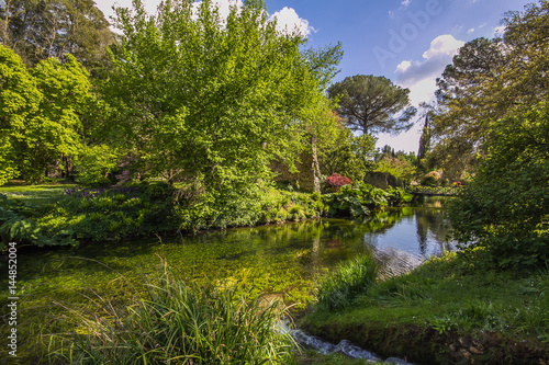 Ninfa: uno dei giardini più romantici d'Europa