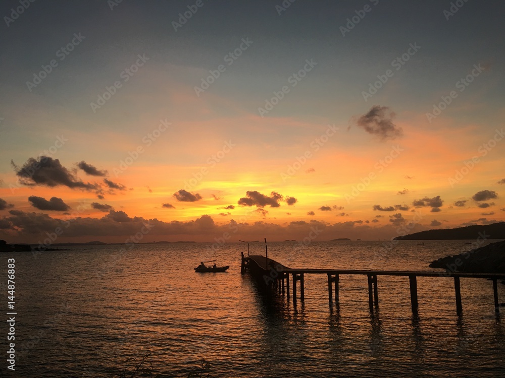 Beach, rocky beach, beautiful beach, wooden bridges, wooden bridges along the beach, Sattahip, Chonburi, Thailand. Beach, rocky beach, beautiful beach, wooden bridges, wooden bridges along the beach, Sattahip, Chonburi, Thailand.