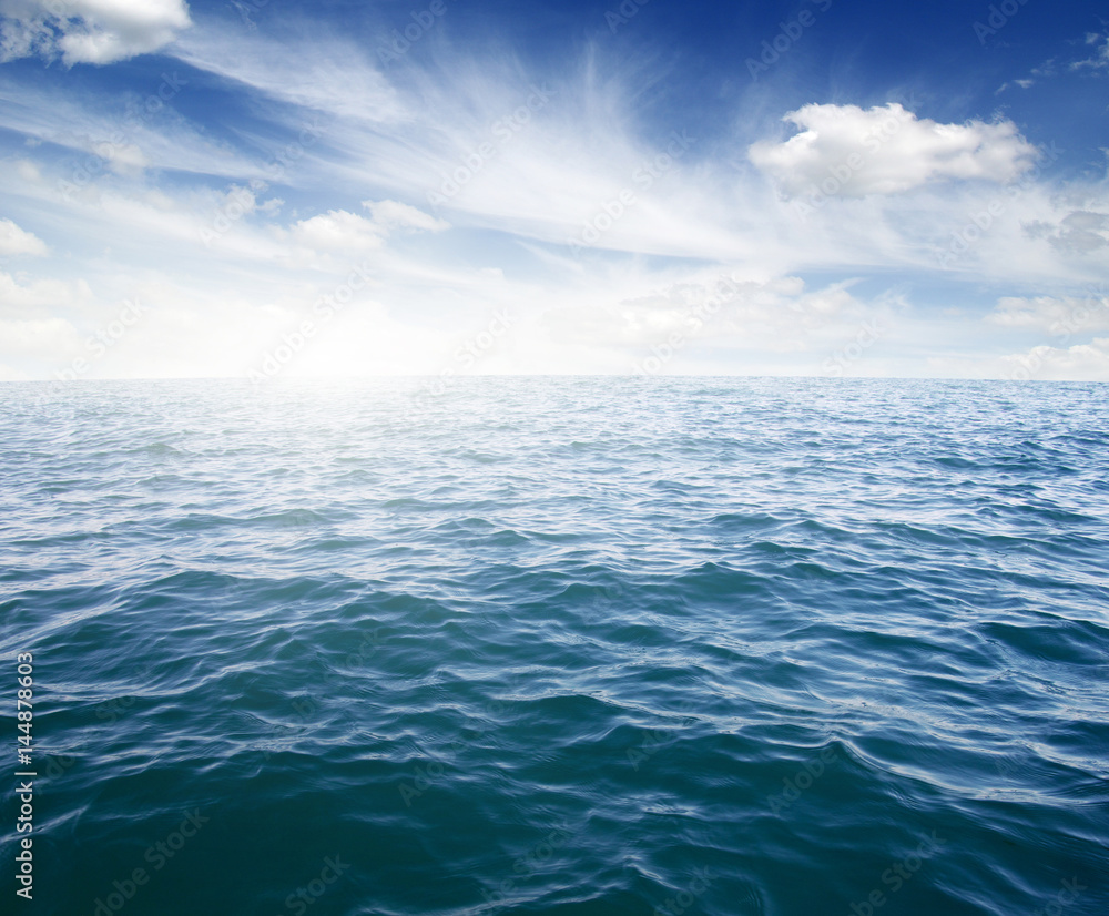 Fototapeta premium Blue sea and sun