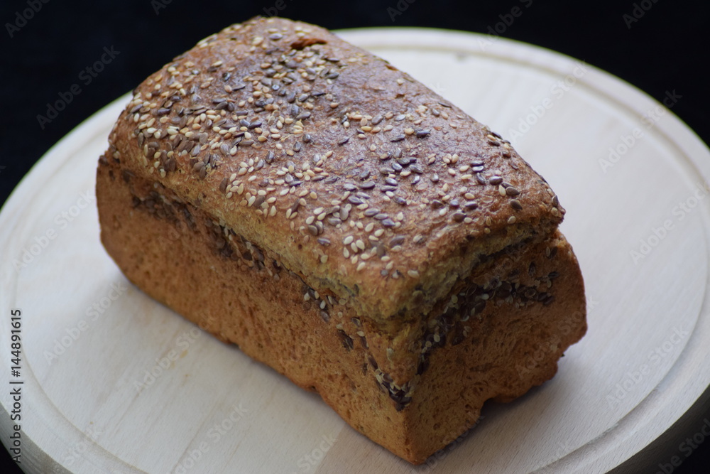 Wholegrain bread with seeds 