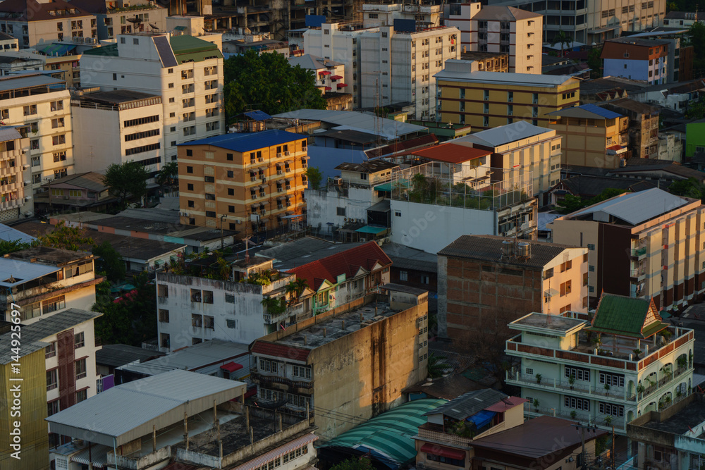 Fototapeta premium Untidy town on the evening poor light , Bangkok Thailand