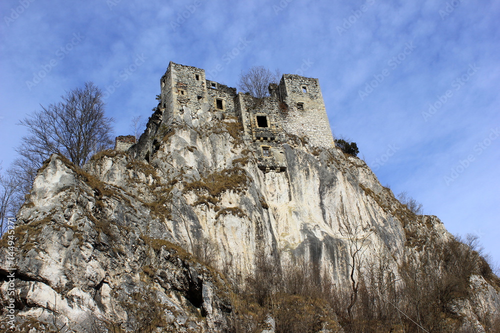 Steiermark: Historische Festung bei Thörl