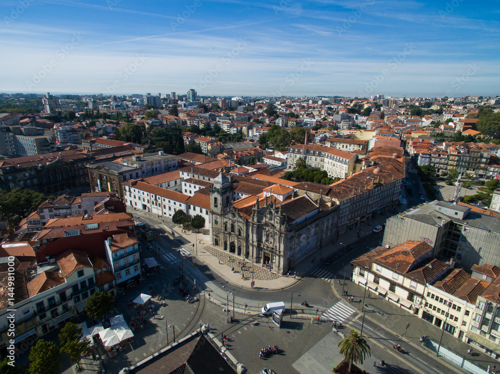 Flight over the narrow streets of the old town of Porto