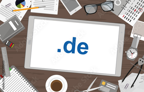 Schreibtisch mit Tablet - de Domain