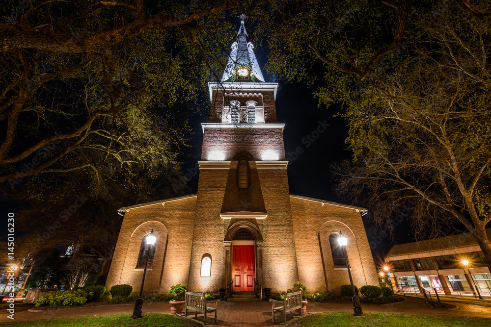 Φωτογραφία Long exposure of Saint Anne's church at night in annapolis maryland