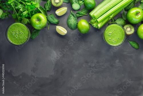 Green smoothie with ingredients