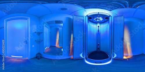 Foto Panorama 360 degrees inside the solarium which glows blue