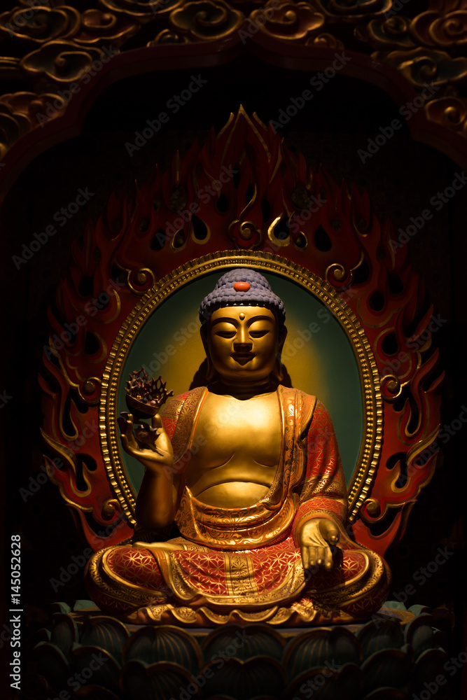 Fototapeta premium buddha statues in temple