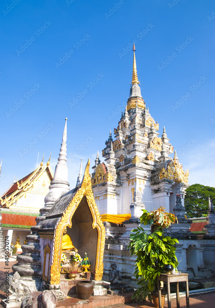 Naklejka premium Wat Pha Boromathart Chaiya Suratthani, Thailand. 