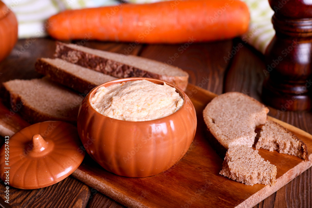 Chicken liver pate and bread, horizontal, close up Chicken liver pate and bread, horizontal, close up
