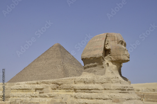 Sphinx vor Cheops-Pyramide, Gizeh
