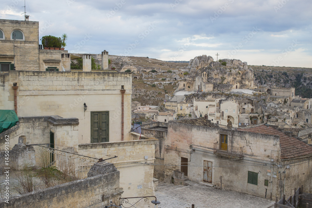 Dettaglio dei Sassi di Matera, dall 1993 patrimonio UNESCO. La città è conosciuta proprio per gli storici rioni Sassi, che ne fanno  una delle città ancora abitate più antiche al mondo