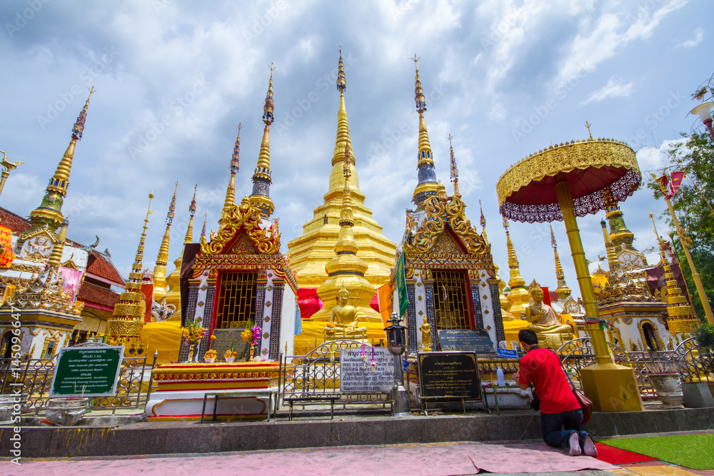Fototapeta premium A Buddhsit temple in Central Thailand