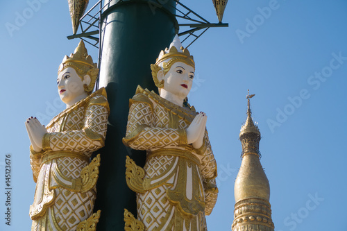 Fotografie Statue in Uppatasanti Pagoda, Naypyidaw, Myanmar