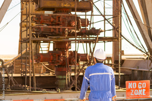 drilling foreman check the rig BOP