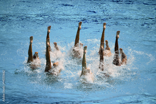 Quadro su tela Synchronized swimming - Olympic sport