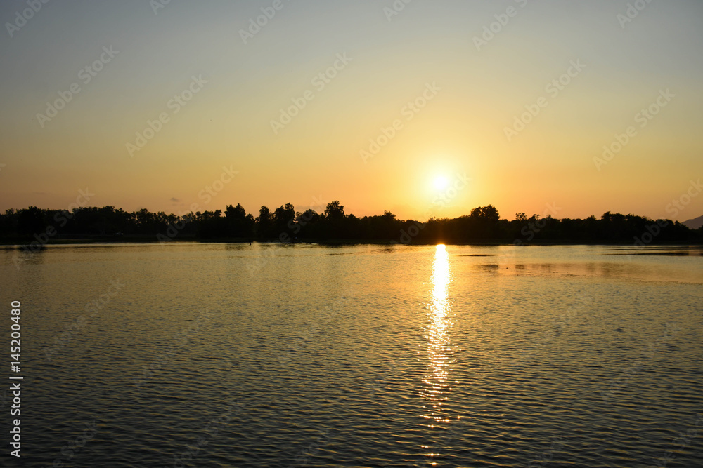 Naklejka premium Sunset river view