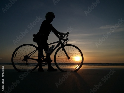 Fototapeta Naklejka Na Ścianę i Meble -  Cycling to a seaside in the Gulf of Thailand.