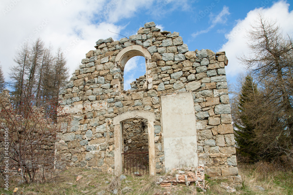 Ruine de l'Authion 2