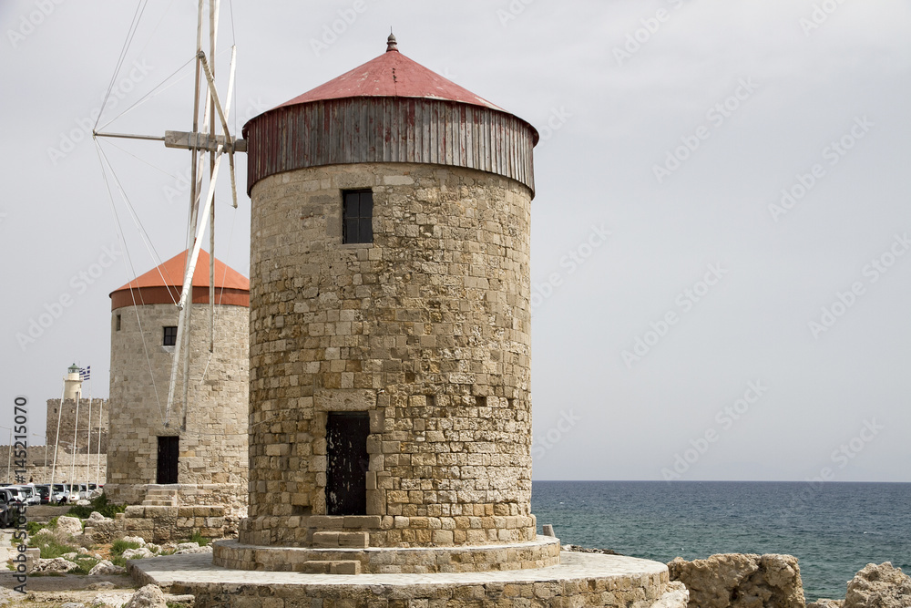 Moulin à vent / Port de Mandraki / Site clasé Unesco
