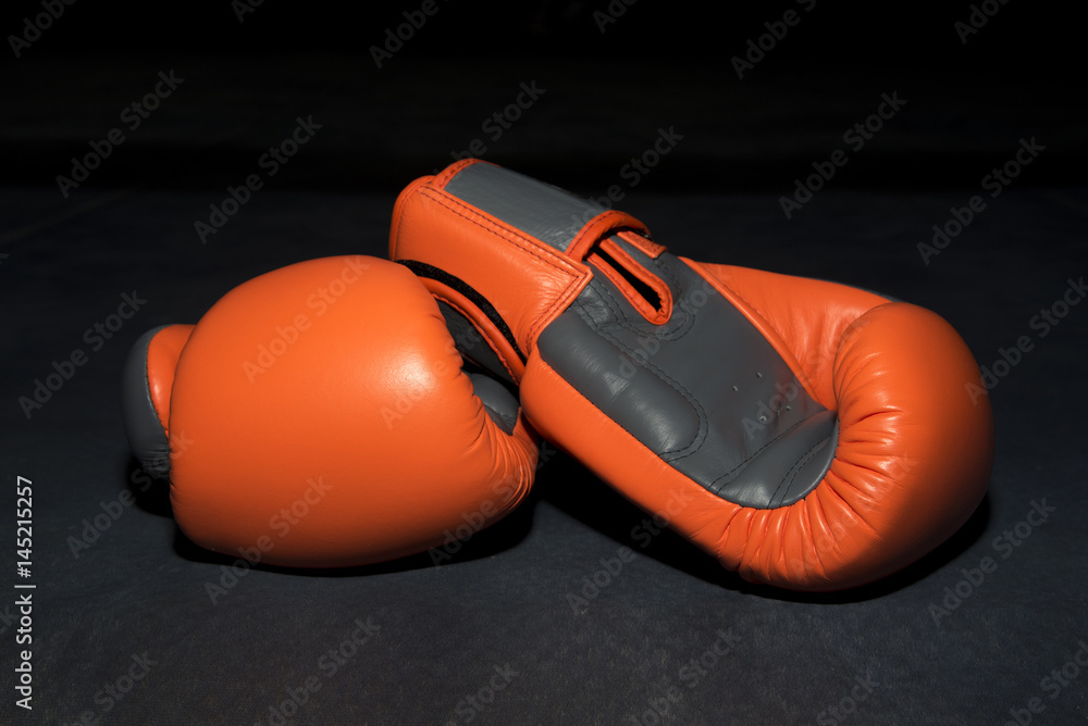 Boxing gloves 