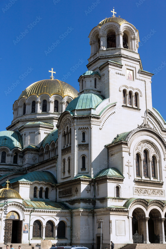 Fototapeta premium SOFIA, BULGARIA - APRIL 1, 2017: Amazing view of Cathedral Saint Alexander Nevski in Sofia, Bulgaria