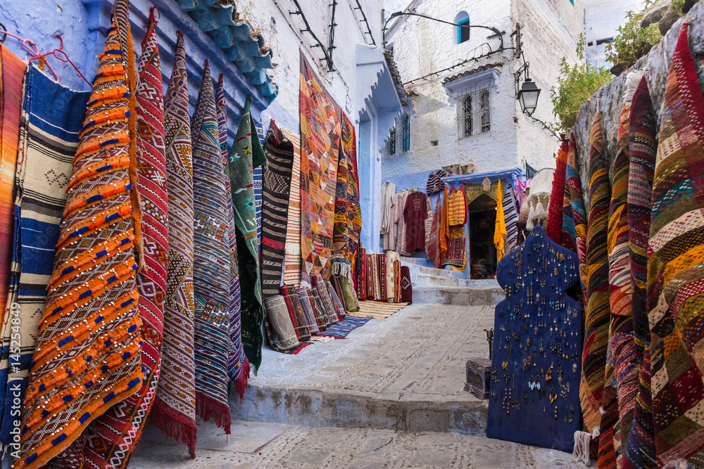Magasin de tapis à Chefchaouen, Maroc Stock Photo | Adobe Stock