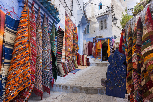 Magasin de tapis à Chefchaouen, Maroc photo