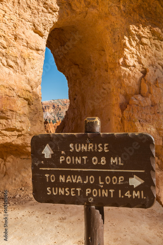 Bryce Canyon trails photo