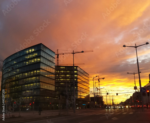 Erste Bank Campus Vienna - Sunset with cranes