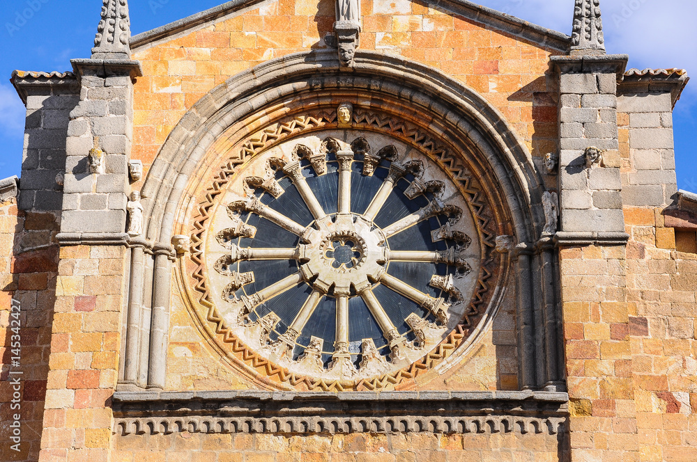 Rosetón de la Iglesia de San Pedro, Ávila (España)