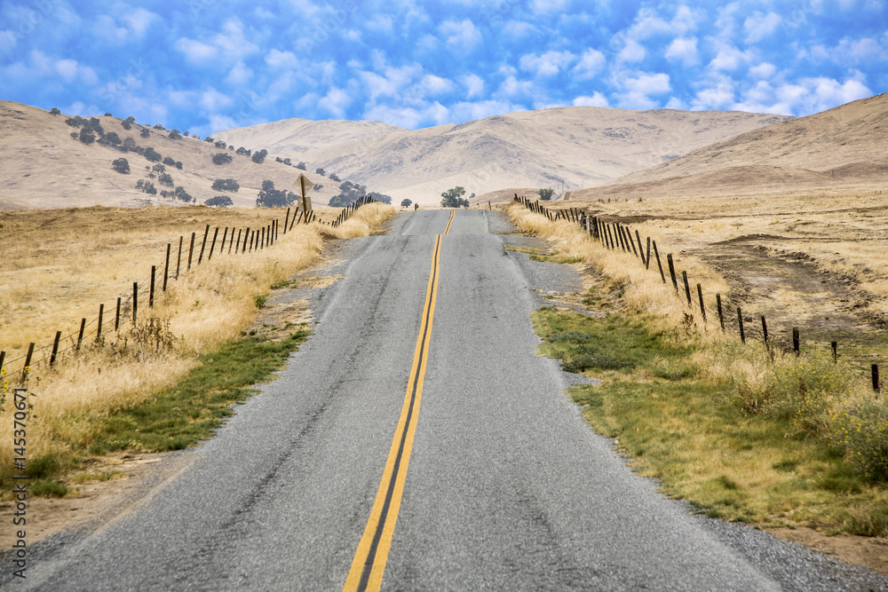 small street near exeter in the contryside with nice meadows