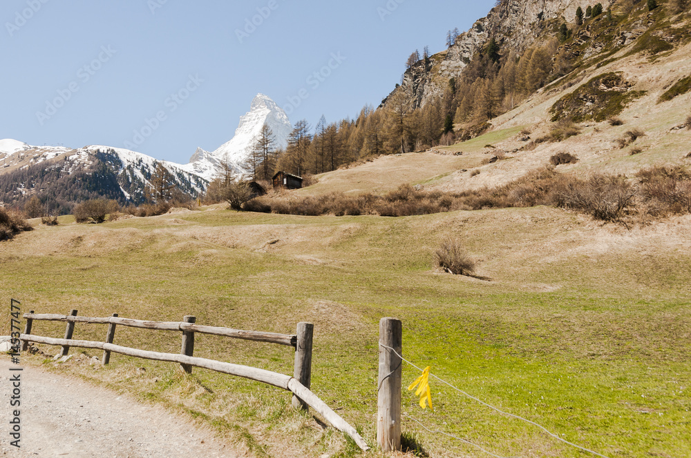 Zermatt, Dorf, Bergdorf, Alpen, Furi, Zmutt, Blatten, Wanderung, Wanderweg, Frühling, Frühlingswanderung, Wallis, Schweizer Berge, Schweiz
