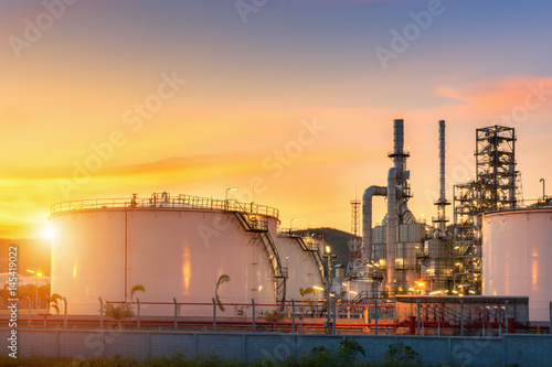 Oil Refinery factory at twilight , petrochemical plant , Petroleum , Chemical Industry © Aunging