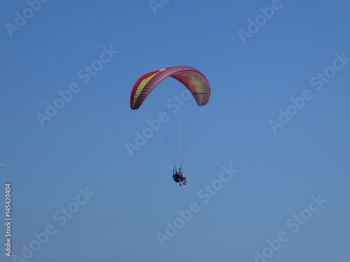 Clean air hang-glider