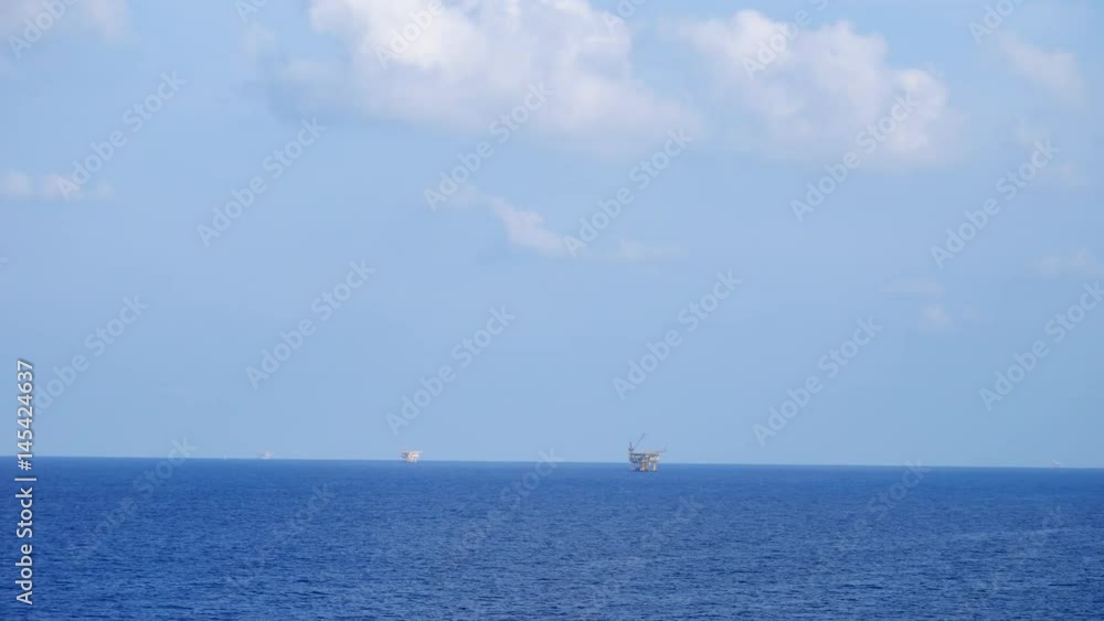 Small offshore platforms in the middle of the ocean
Small offshore platforms in the middle of the ocean