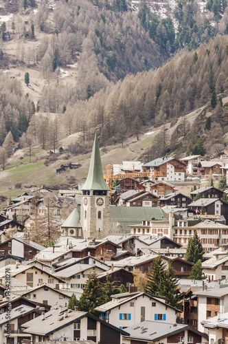 Zermatt, Kirche, Dorf, Walliser Dorf, Wallis, Alpen, Walliser Berge, Dorfrundgang, Winter, Schweiz