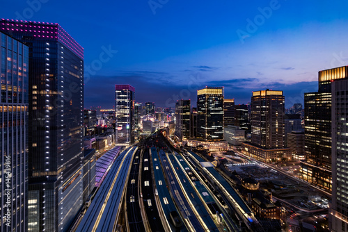 Canvas Print 上空から見た東京駅の夕景