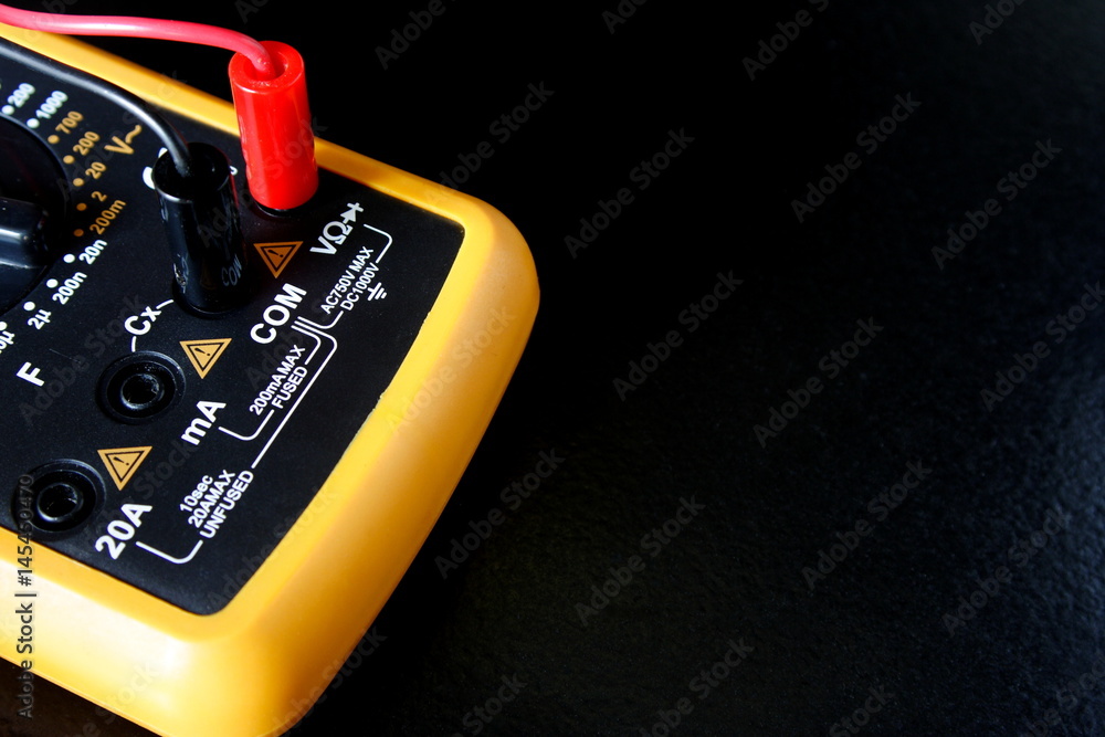 Obraz premium Digital Multimeter connections