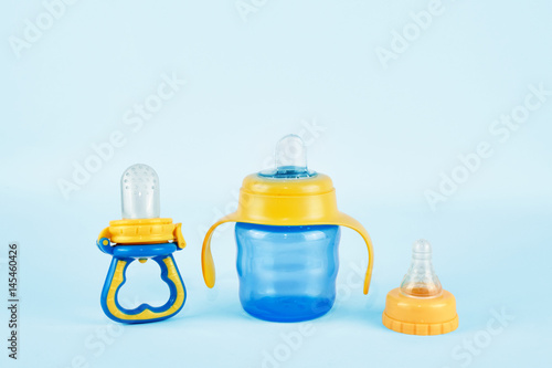 Baby bottle nibbler (food feeder) and bottle teat