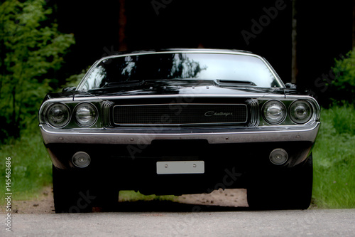 Dodge Challenger photo