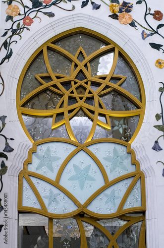 Architecture and the interior of the Sheikh Zayed Grand mosque
